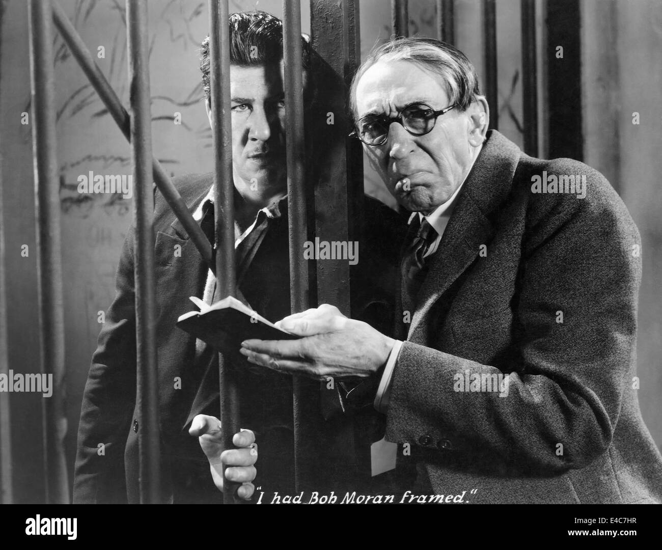 George Bancroft, Tully Marshall, sul set del film "Thunderbolt', 1929 Foto Stock