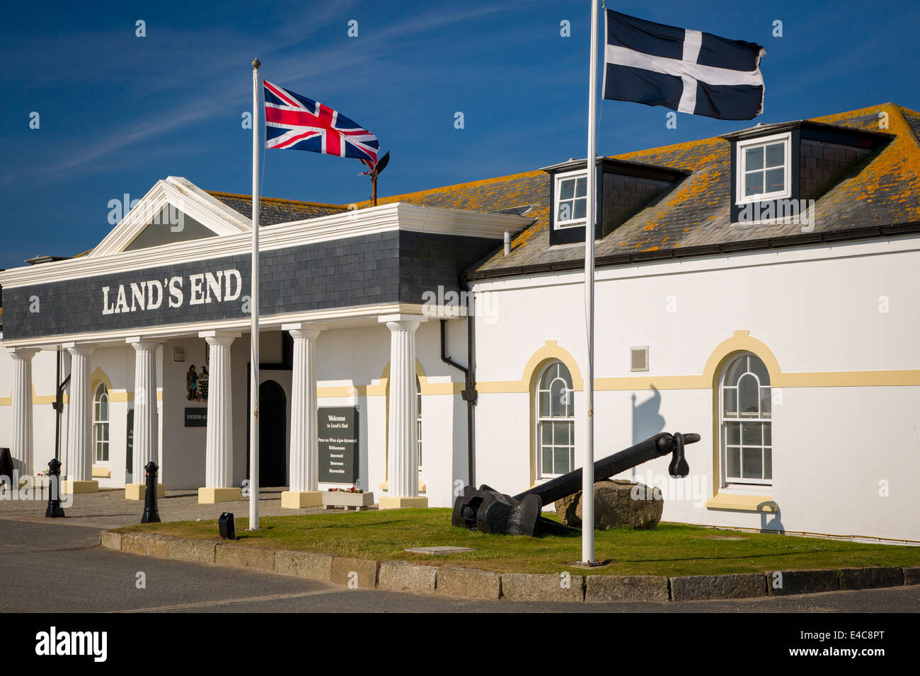 Entrata al Land's End Visitor Center, Land's End, Cornwall, Inghilterra Foto Stock