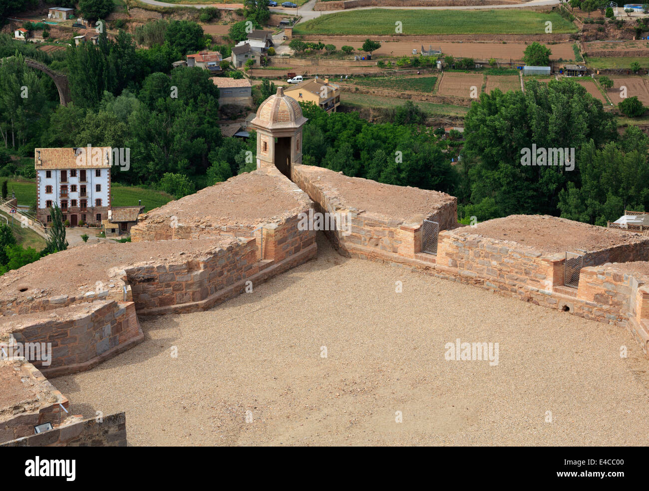 Parador de Cardona, Catalogna, Spagna. Una delle torrette sui bastioni. Foto Stock