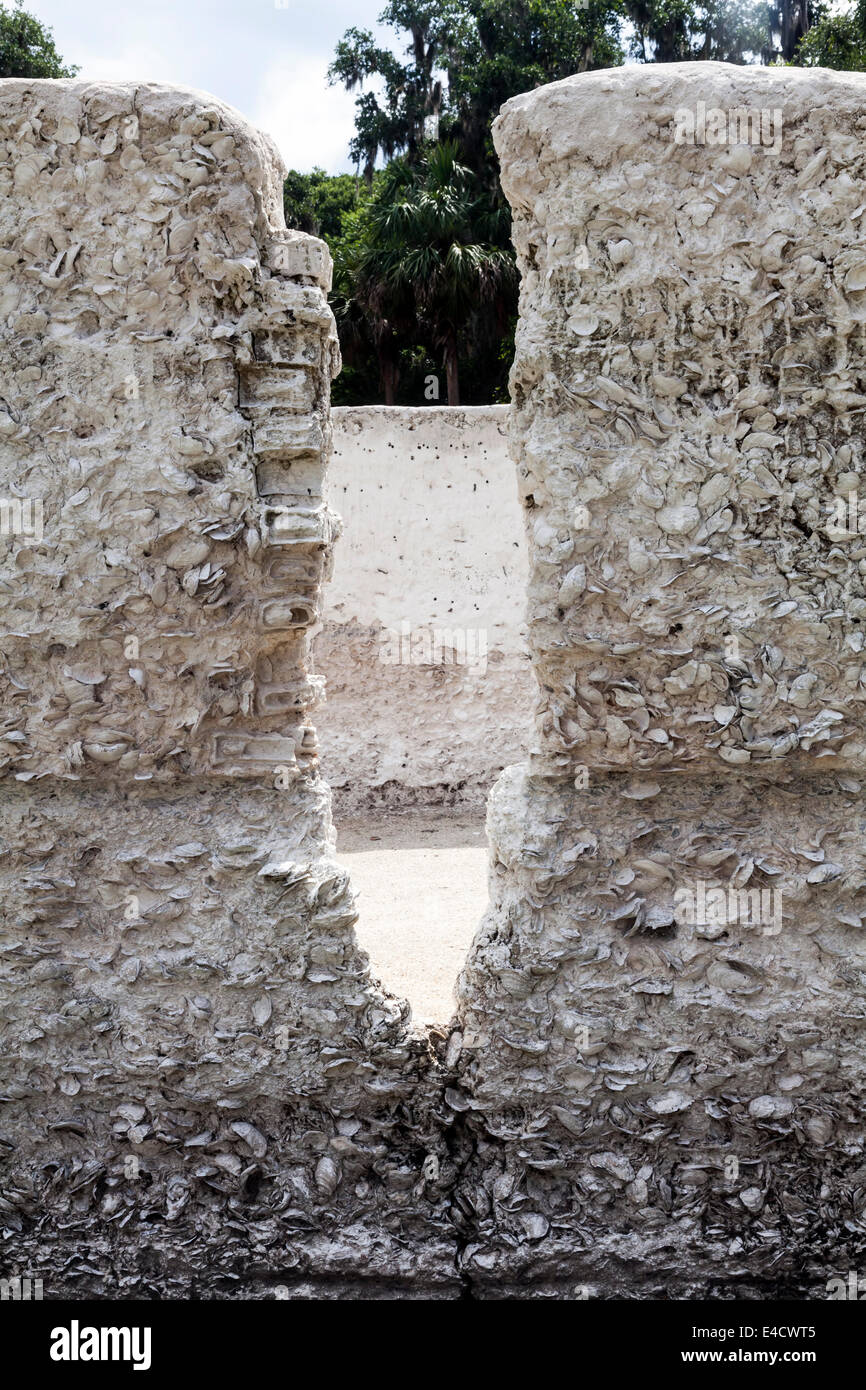Tabby parete in calcestruzzo della slave quarti su Il Kingsley Plantation, costruito da tabby calcestruzzo. Foto Stock