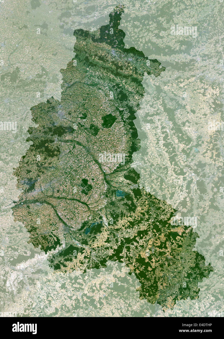 Regione Champagne-Ardenne, in Francia, True Color satellitare immagine con maschera. Regione Champagne-Ardenne, in Francia, true color satellite Foto Stock