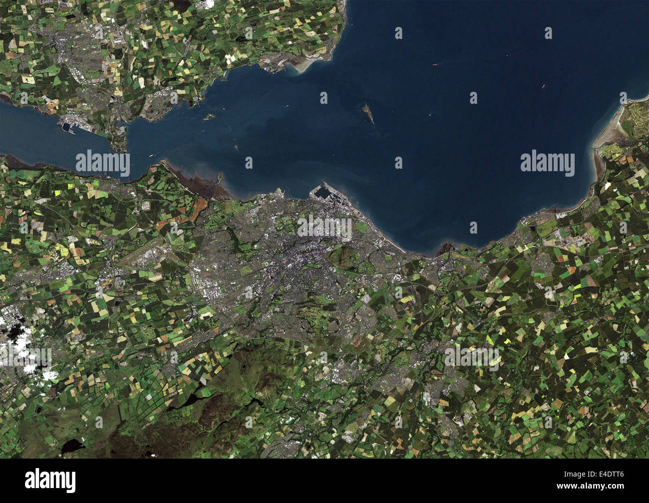 Edimburgo, Scozia, True Color immagine satellitare. Edimburgo, Scozia, Regno Unito. True color satellitare immagine di Edimburgo, capitale Foto Stock