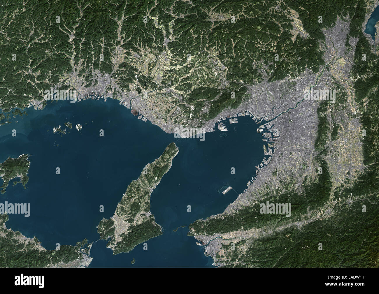 Osaka, Giappone, True Color satellitare immagine. Osaka, Giappone. True color satellitare immagine della città di Osaka, presa il 15 ottobre 2 Foto Stock