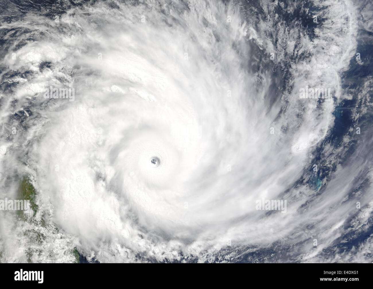 Il ciclone Gafilo, Oceano Indiano, nel 2004, vero colore immagine satellitare. Tropical ciclone Gafilo sull'Oceano Indiano, a nord-ovest di Foto Stock
