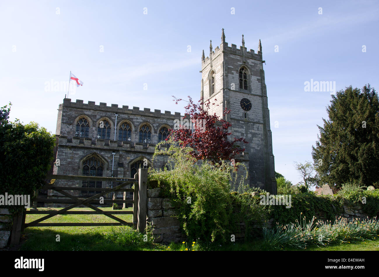 Chiesa di San Giovanni Battista, East Markham La chiesa è medioevale e grado che ho elencato è stato restaurato tra il 1883 e il 1887 Foto Stock