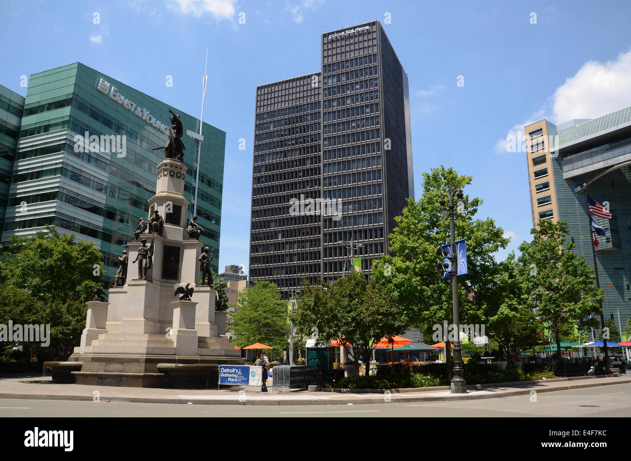 DETROIT, MI - 6 luglio: rivitalizzata Campo Marzio park, i cui soldati e marinai monumento è mostrato qui il 6 luglio 2014, wa Foto Stock