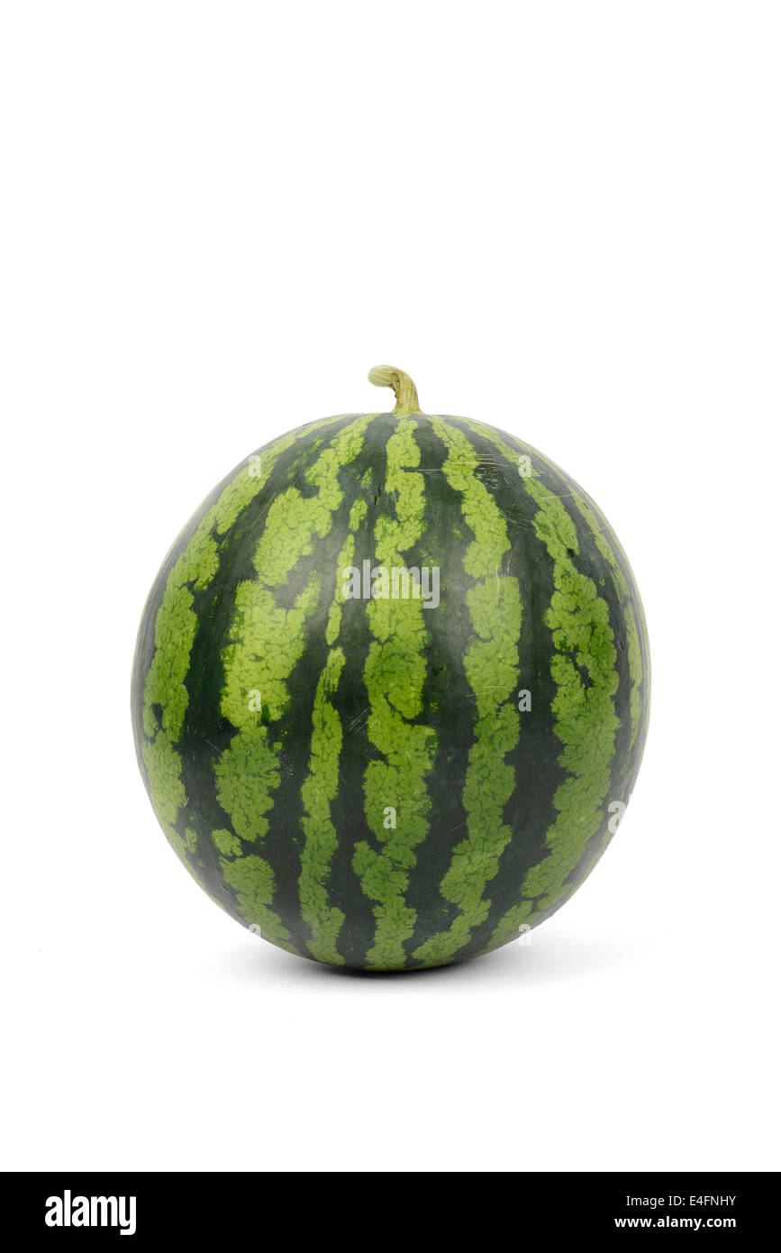 Vista intera di anguria fresca, isolato su bianco Foto Stock