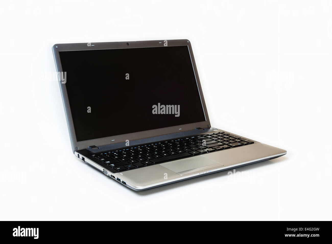 Grigio laptop isolato su sfondo bianco, schermo nero Foto Stock