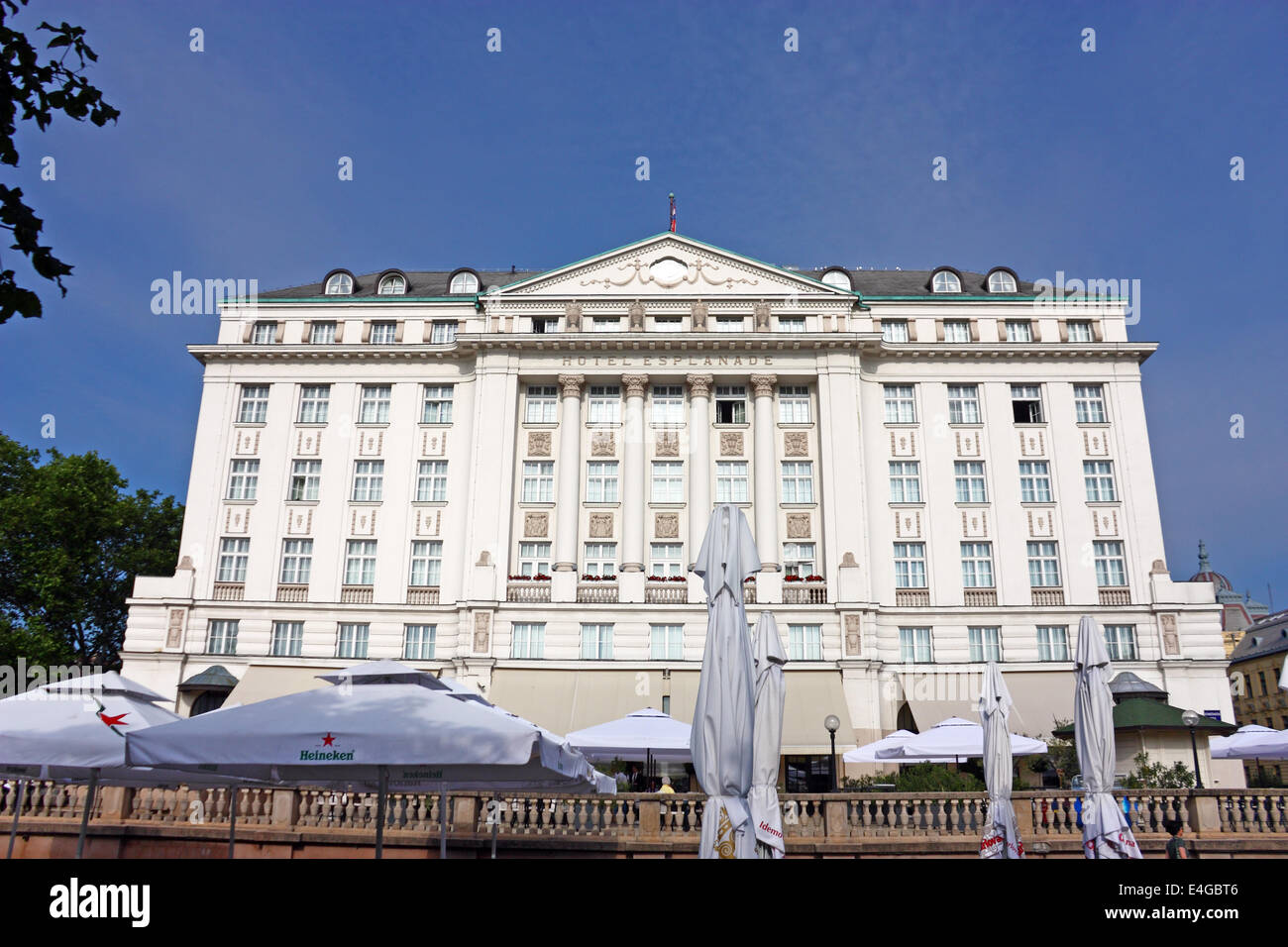 Hotel Esplanade è storico hotel di lusso di Zagabria costruito nel 1925 per fornire un alloggio per i passeggeri dell'Orient Express Foto Stock