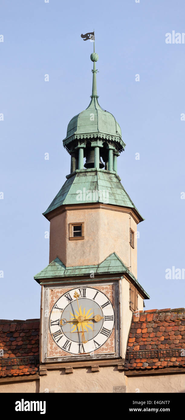 Vecchia Torre della fortificazione della città di Rothenburg ob der Tauber in Germania. Foto Stock