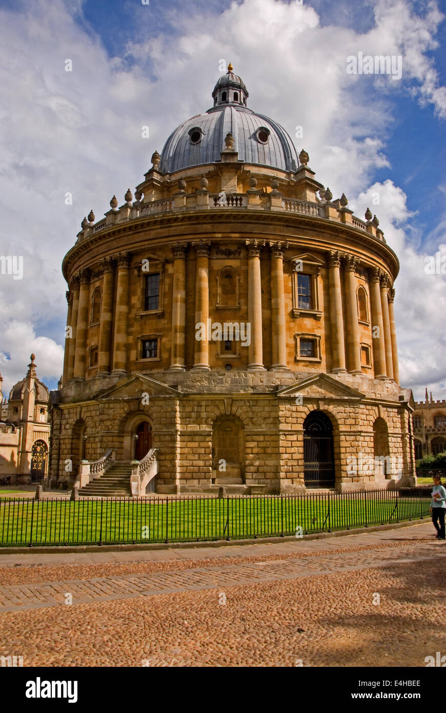 Radcliffe Camera è un unico edificio rotondo nel cuore di Oxford. Foto Stock