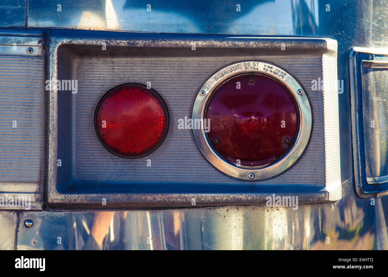 Un Airstream vintage caravan o rimorchio ora convertito in un cafe Foto Stock