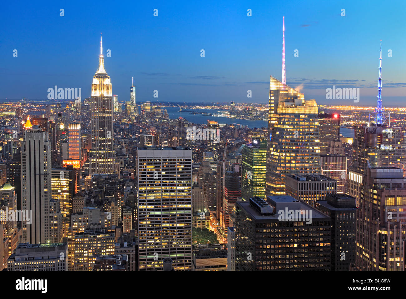 La città di New York skyline al tramonto Foto Stock