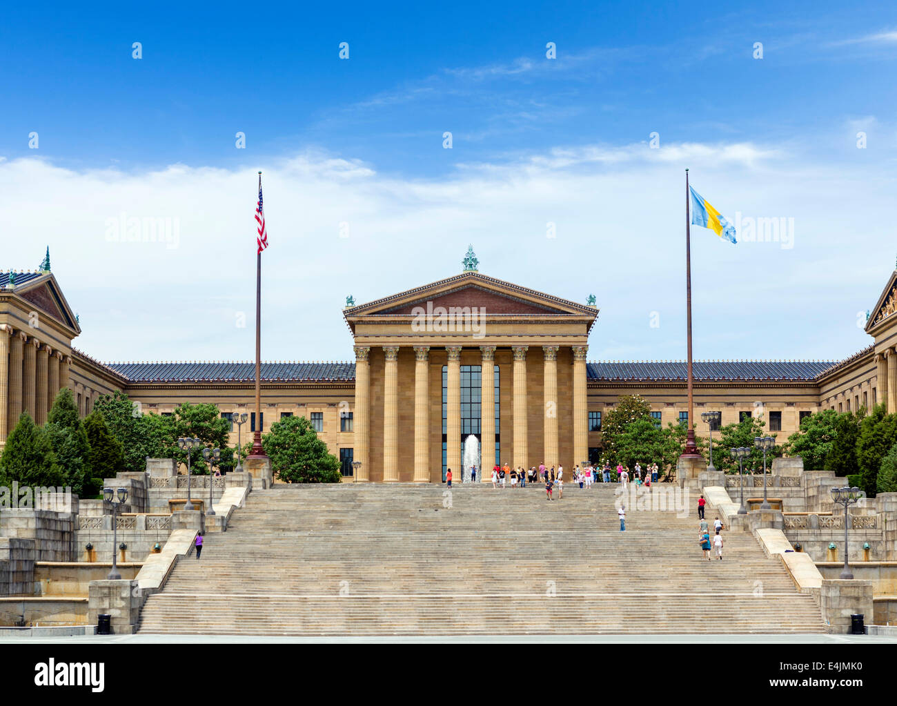 Il Philadelphia Museum of Art con la famosa "Rocky" passi, Fairmount Park, Philadelphia, Pennsylvania, STATI UNITI D'AMERICA Foto Stock