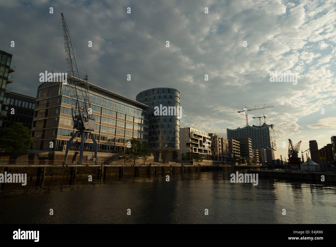 Una fotografia di Hafen città di Amburgo. HafenCity è un quarto nel distretto di Hamburg-Mitte ad Amburgo, in Germania. Si tratta di individuare Foto Stock