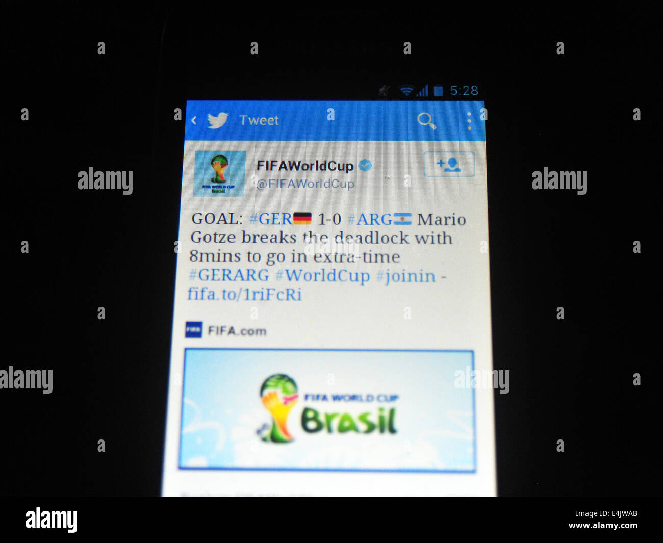 Tweet durante il 2014 FIFA World Cup finale tra Argentina e Germania. Foto Stock