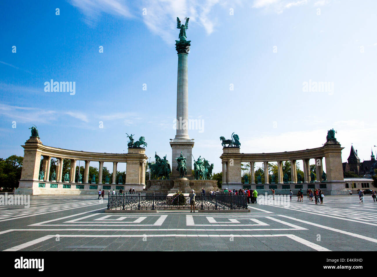Europa orientale, Ungheria, Budapest, Piazza degli Eroi Foto Stock