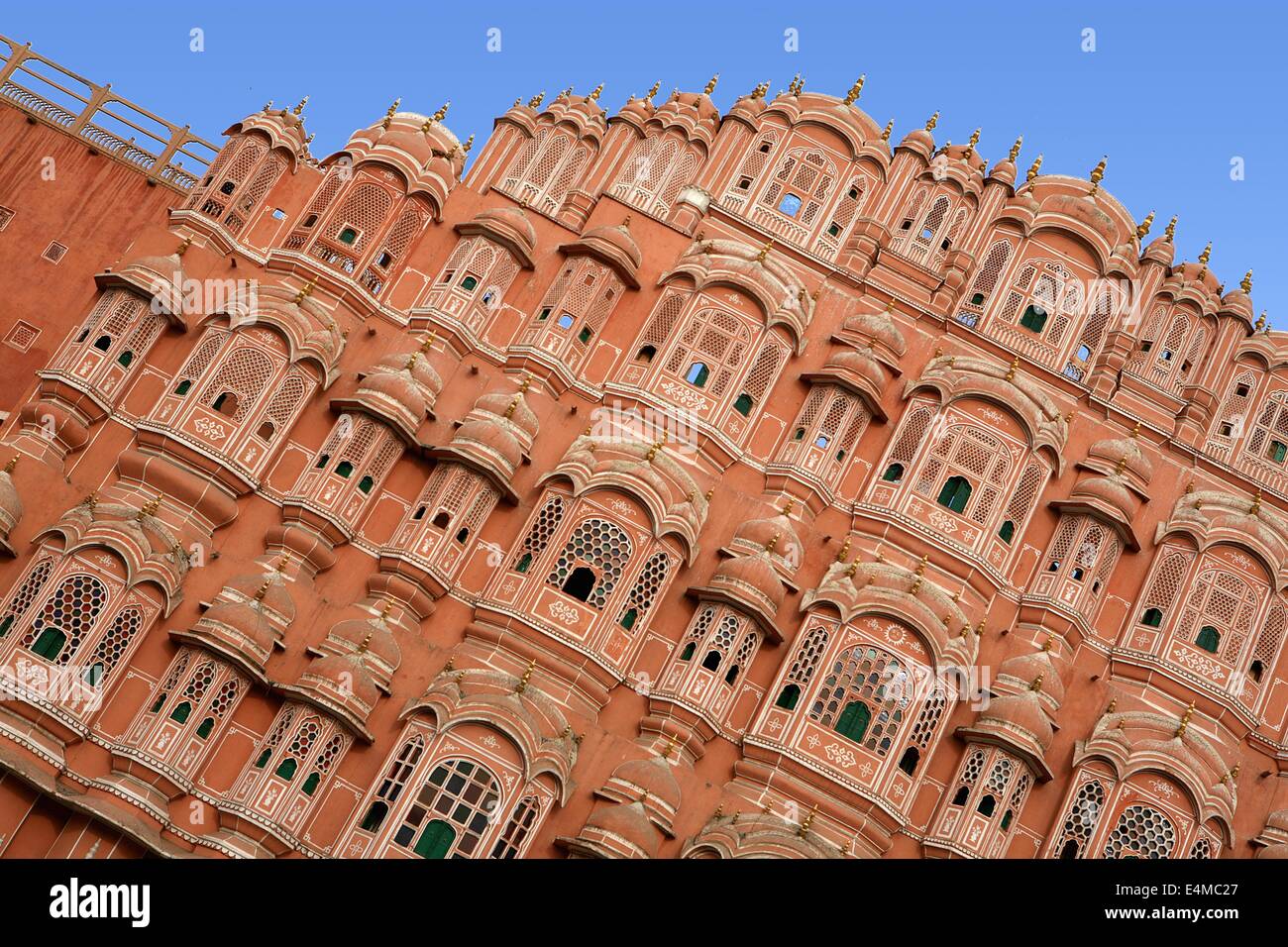 Il palazzo dei venti o Hawa Mahal, a Jaipur, Rajasthan, India Foto Stock