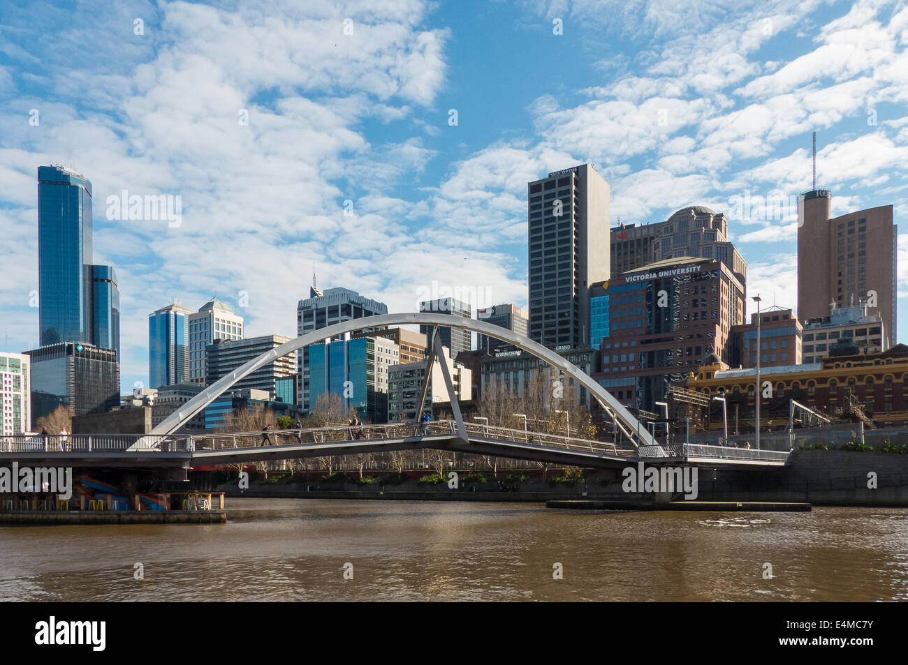 Passerella sul Fiume Yarra, Melbourne, Victoria, Australia Foto Stock