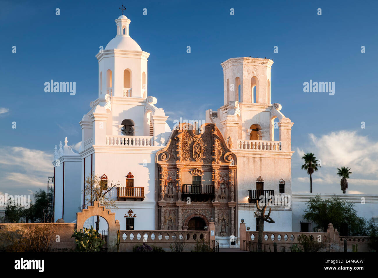 San Xavier del Bac missione (fondata 1700, attuale struttura 1797), Tucson, Arizona USA Foto Stock