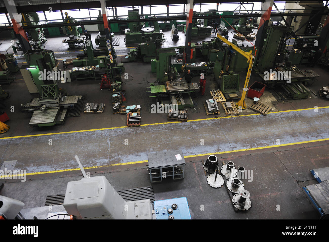 I lavoratori del settore persone in fabbrica Foto Stock