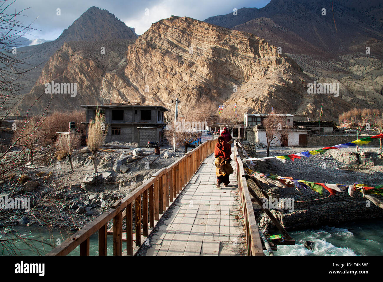 Ponte a Jomsom, Mustang District, Himalaya, Nepal Foto Stock