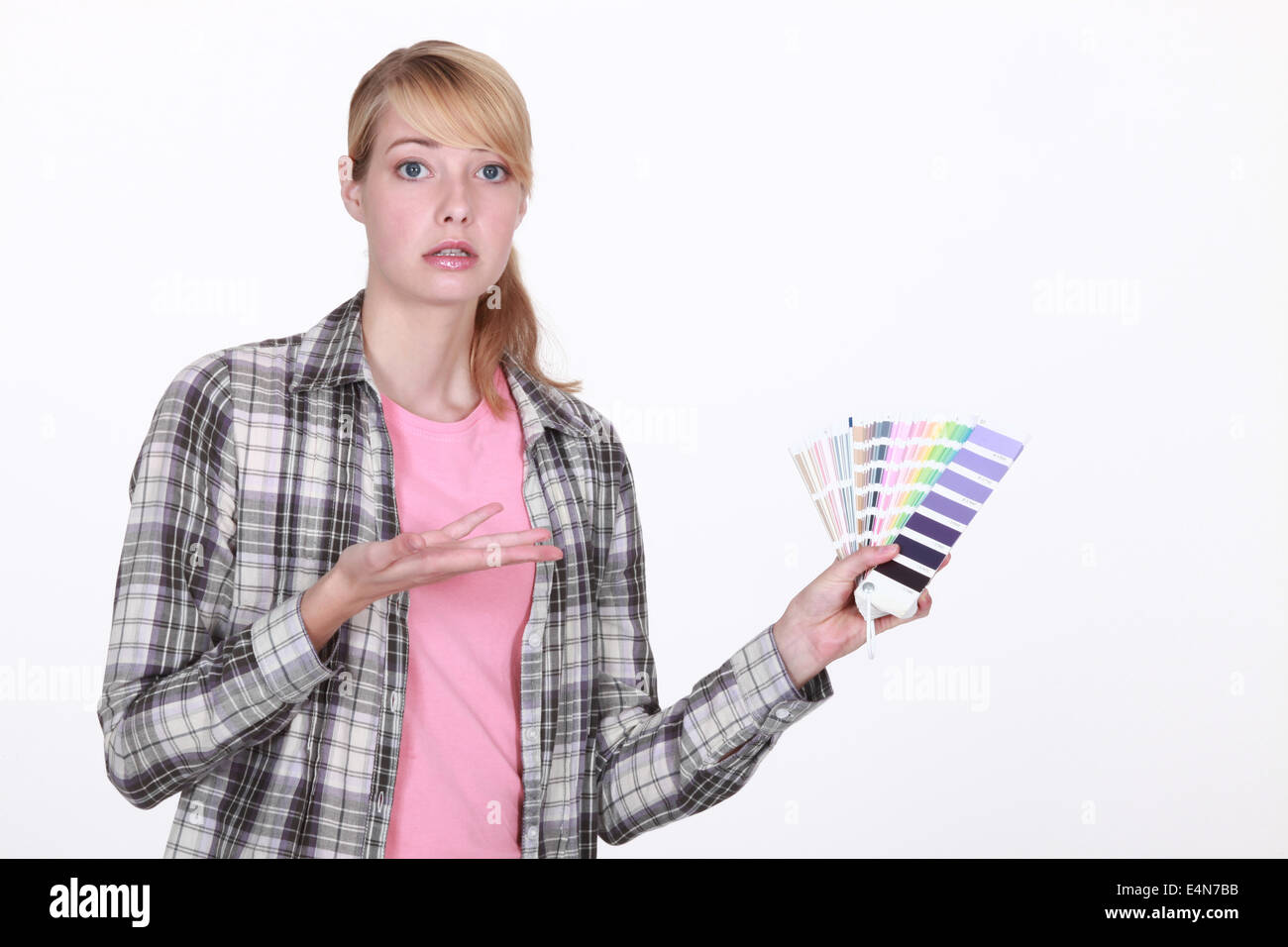 Donna sopraffatti dalla scelta Foto Stock