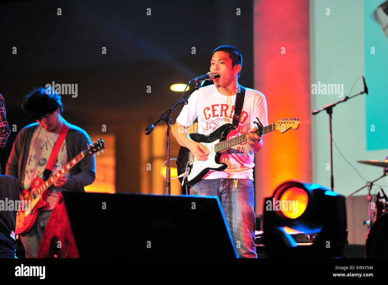Concerto dal vivo in Ayala Center Cebu Filippine Foto Stock
