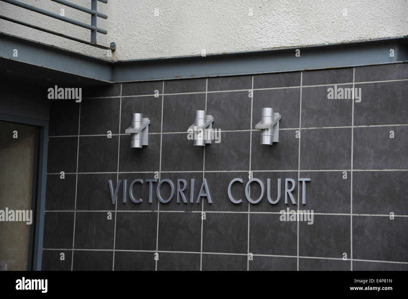 Victoria Court sul set di Coronation Street presso la ITV Granada Studios, Quay Street, Manchester, Regno Unito Foto Stock