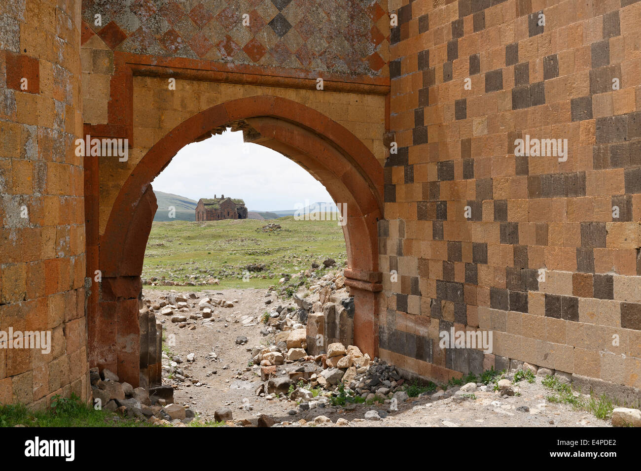 La molla porta Kapisi Hıdrellez, mura, ex capitale armena Ani, Kars, Via della Seta, Anatolia Orientale Regione, Anatolia Foto Stock