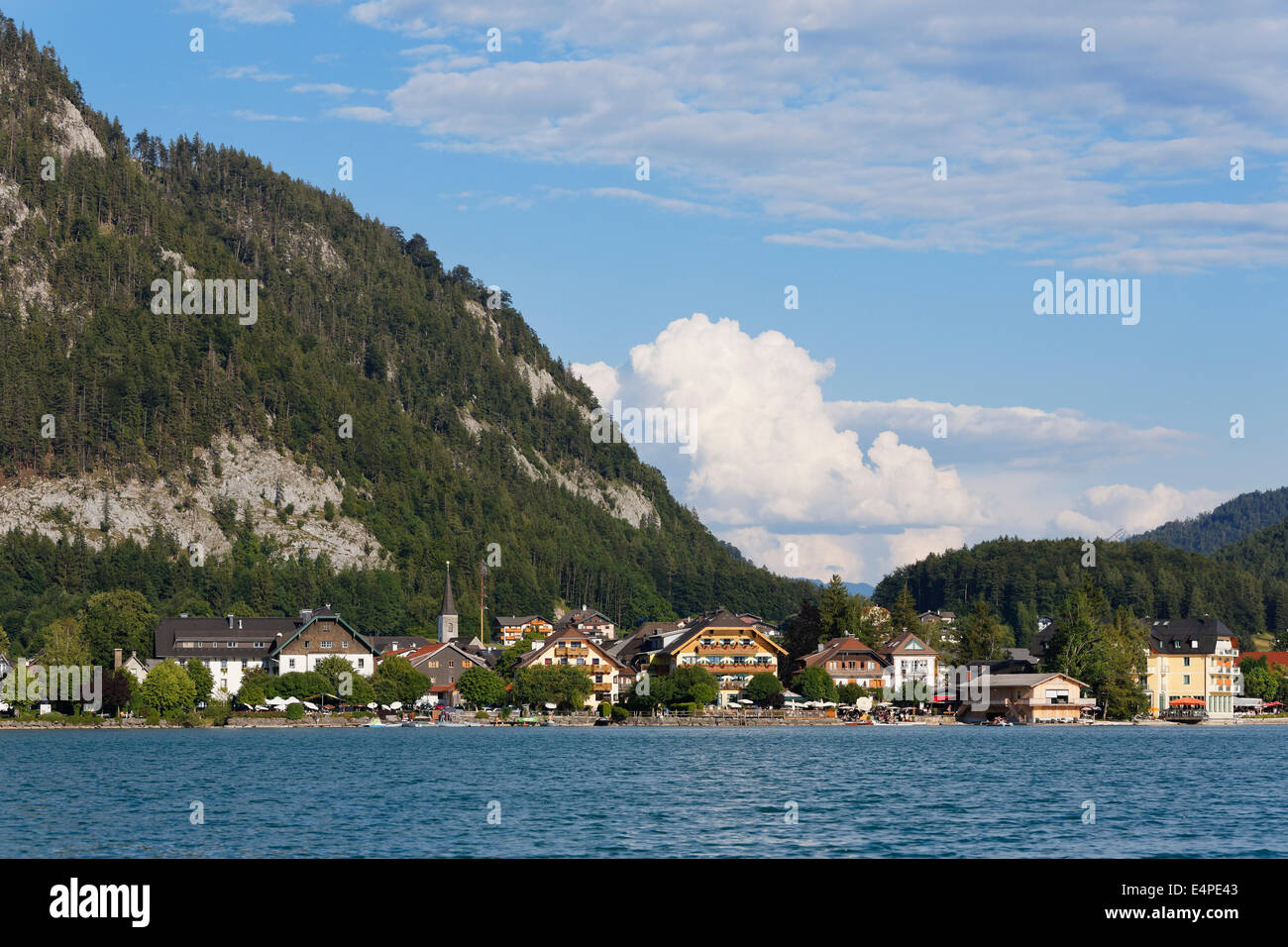 Vista di Fuschl am See, lago Fuschlsee, Salzkammergut, Salisburgo stato, Stato di Salisburgo, Austria Foto Stock