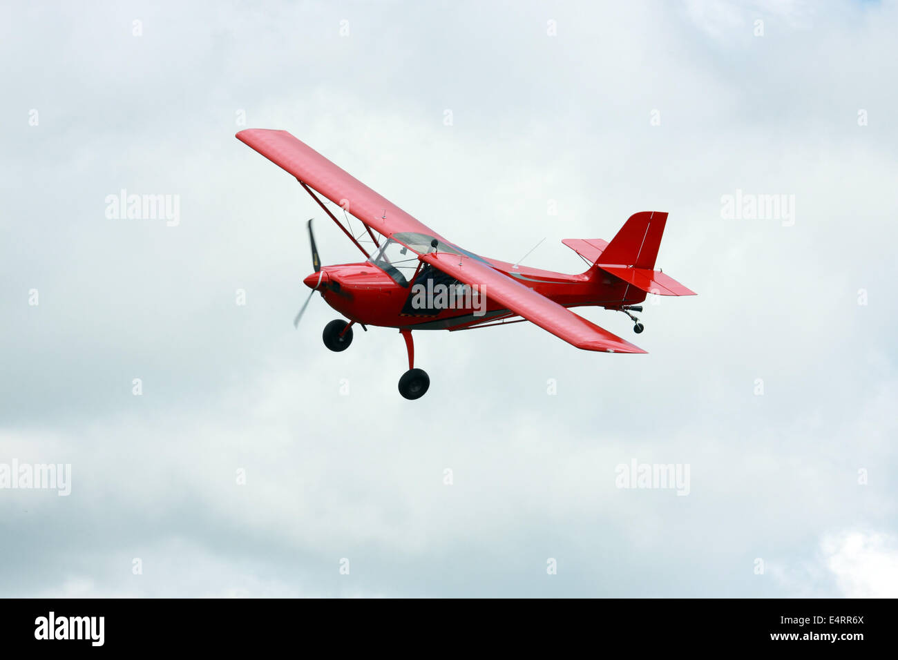 Aliante, Volo Di Paramotor Nel Cielo Immagine Stock - Immagine Di - Foto 13
