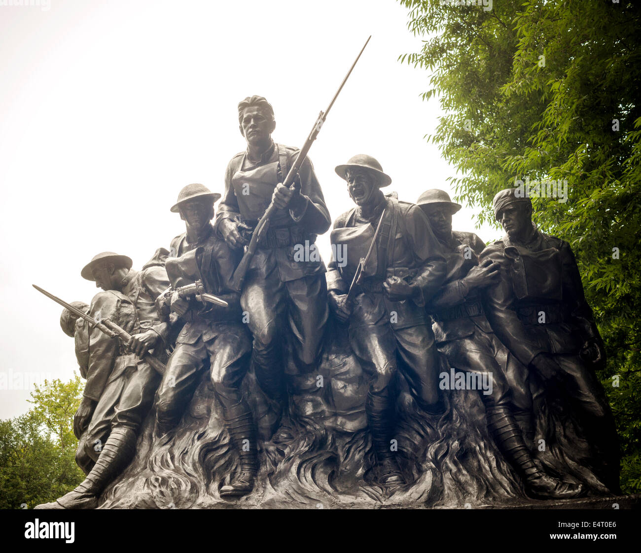 Il 107th fanteria memoriale sulla Quinta Avenue e la 67th Street a New York Foto Stock