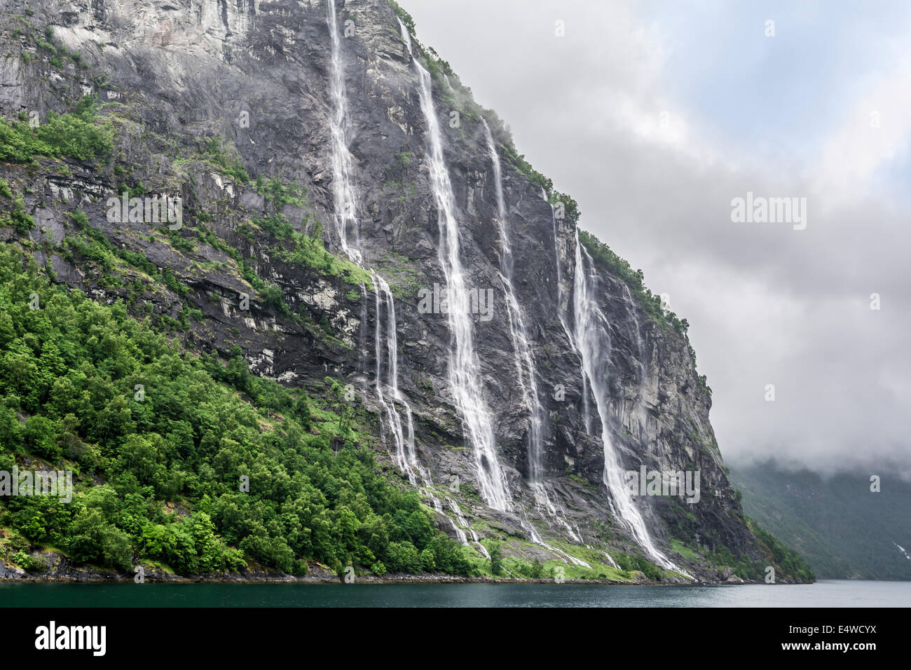 Sette sorelle cascata, fiordo, Norvegia Foto Stock