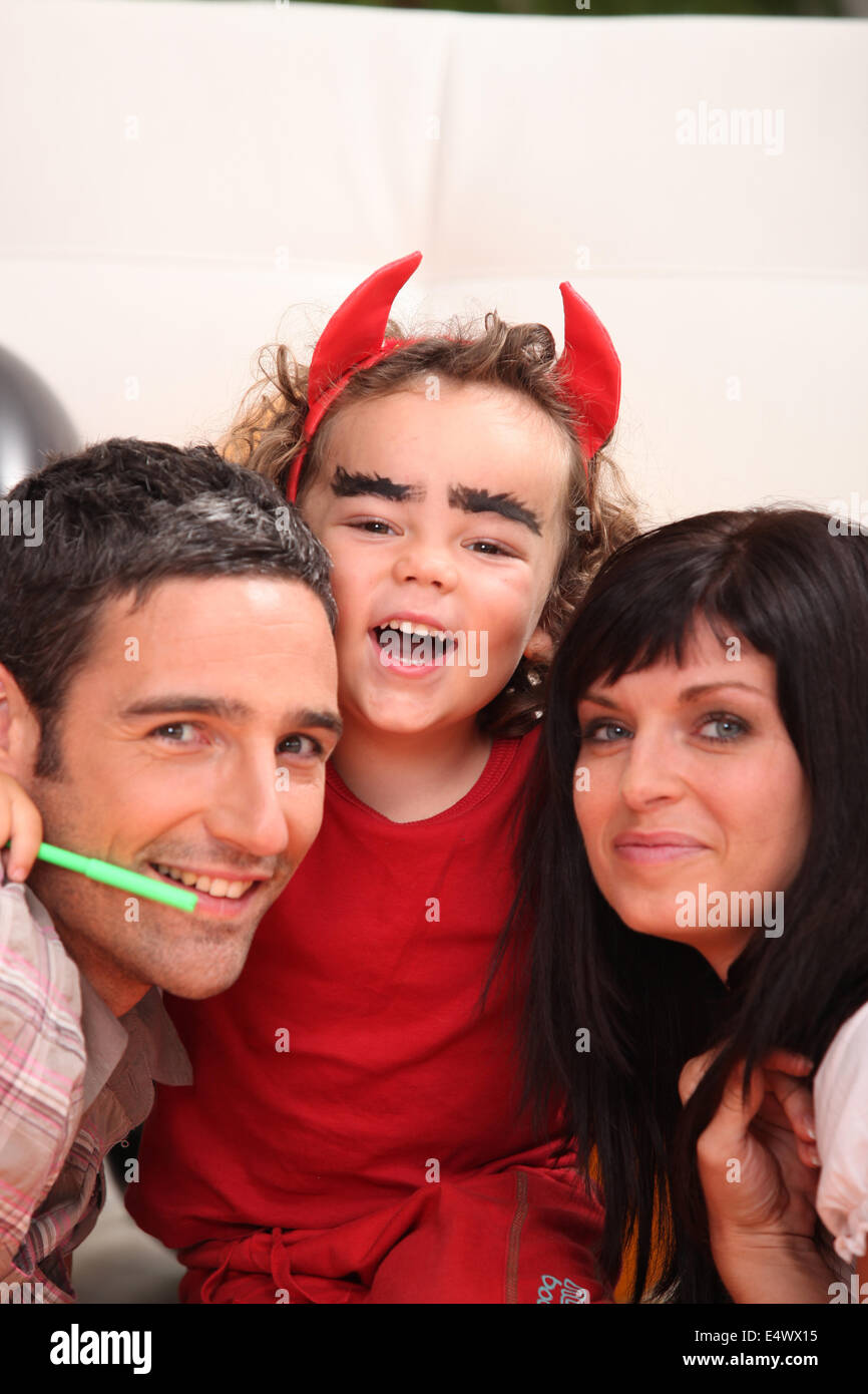 La famiglia trascorrere del tempo di qualità insieme Foto Stock