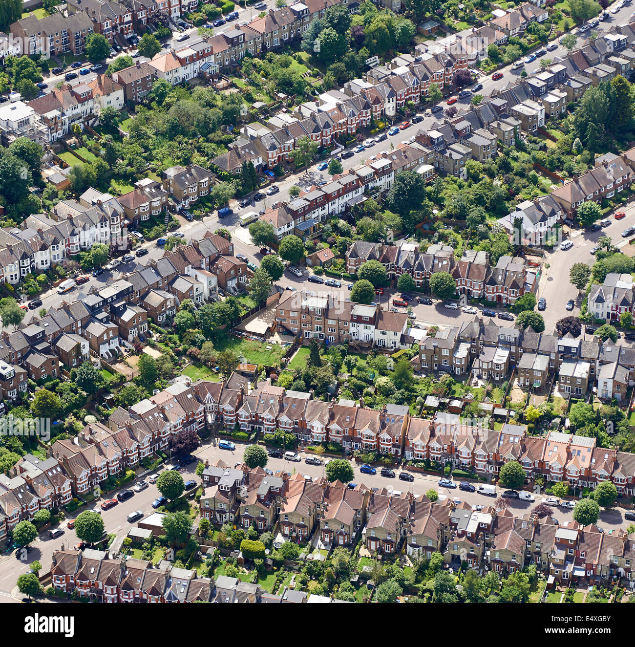 Alloggiamento suburbana a nord di Londra, intorno Hornsea, zona sud-est dell' Inghilterra, Regno Unito Foto Stock