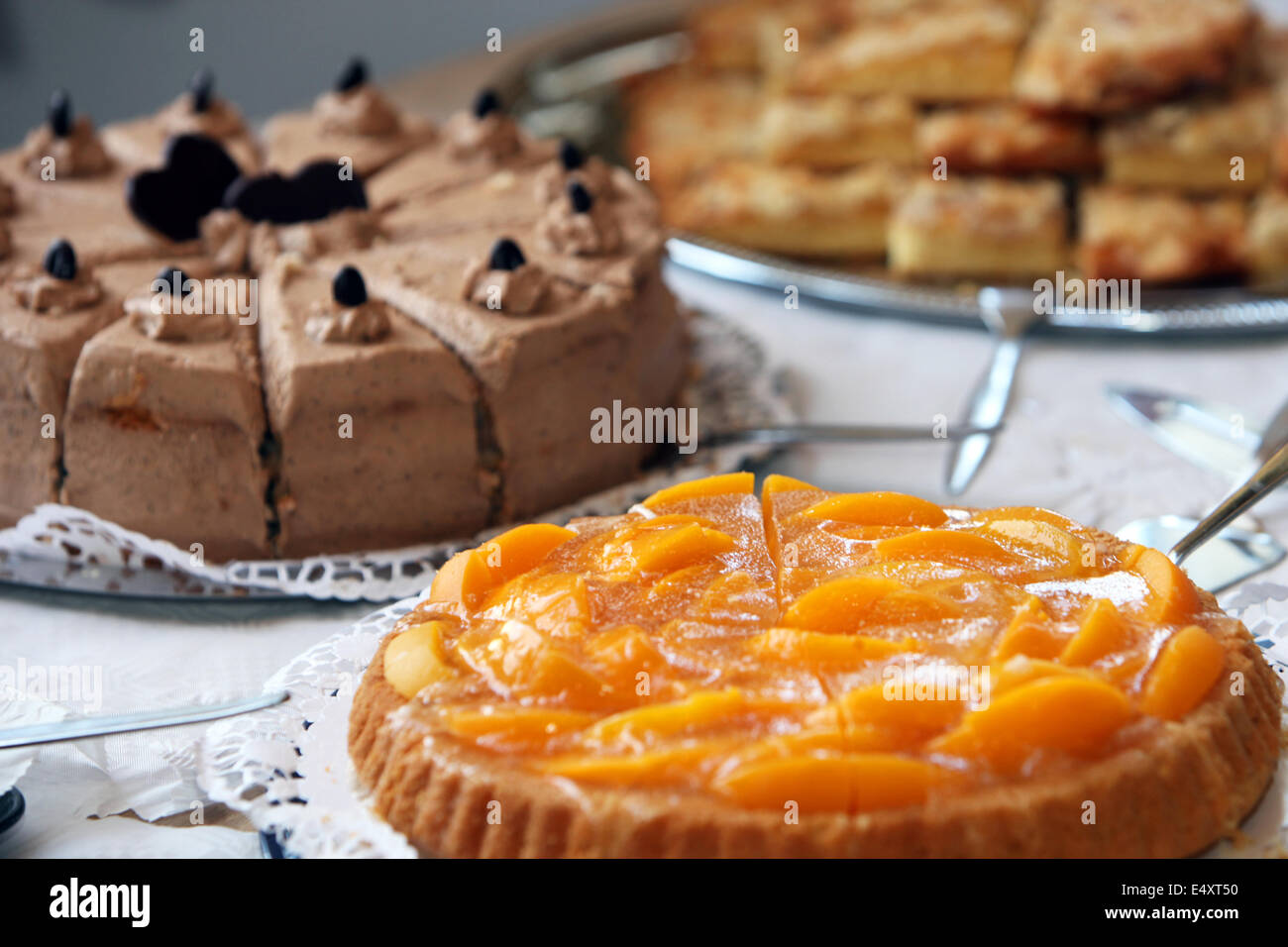 Il dessert a buffet ad un ricevimento di nozze Foto Stock