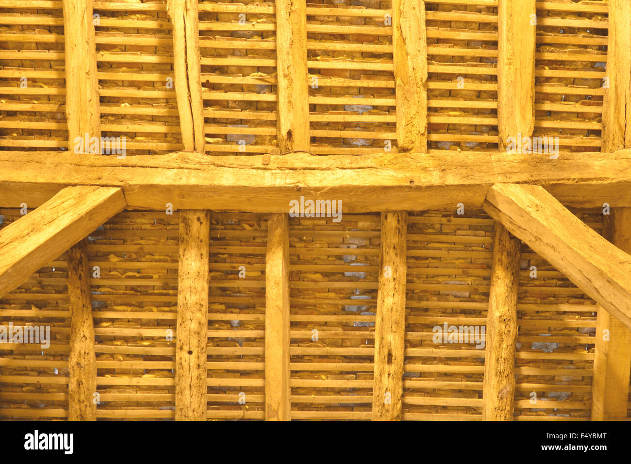 Antico tetto in legno dettaglio Foto Stock