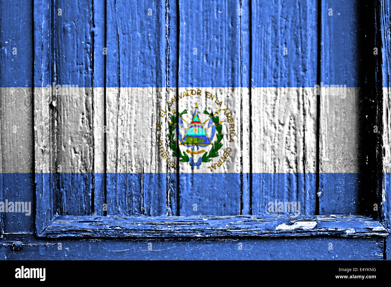 Bandiera di El Salvador dipinta sul telaio in legno Foto Stock