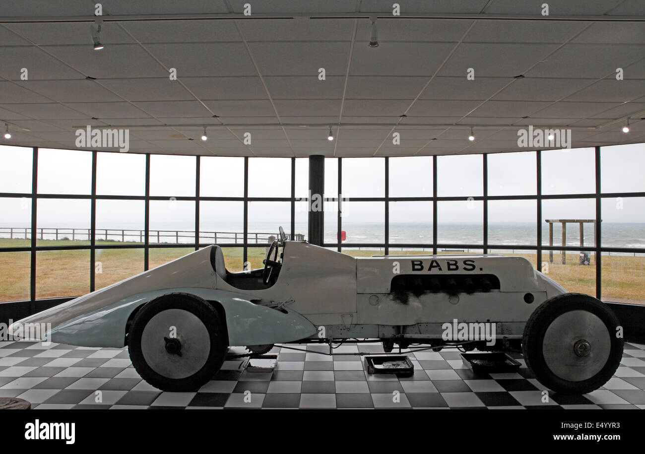 Bab al museo del record di velocità su terra, Pendine Sands, Carmarthenshire, West Wales. Foto Stock