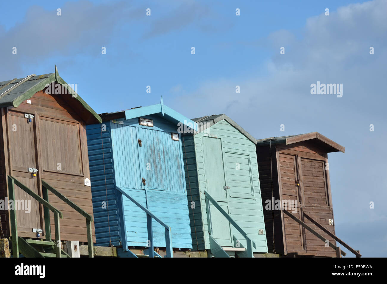 Fila di cabine sulla spiaggia, Foto Stock
