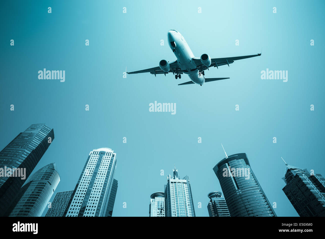 Aereo con edifici moderni skyline Foto Stock