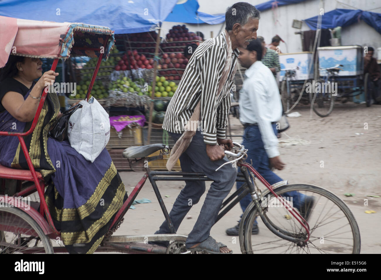 Il trasporto con il rickshaw, Old-Dehli, India Foto Stock