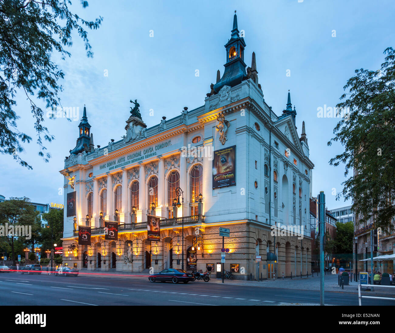 Il famoso Theater des Westens in Kantstrasse,,di Berlino Charlottenburg,Germania Foto Stock