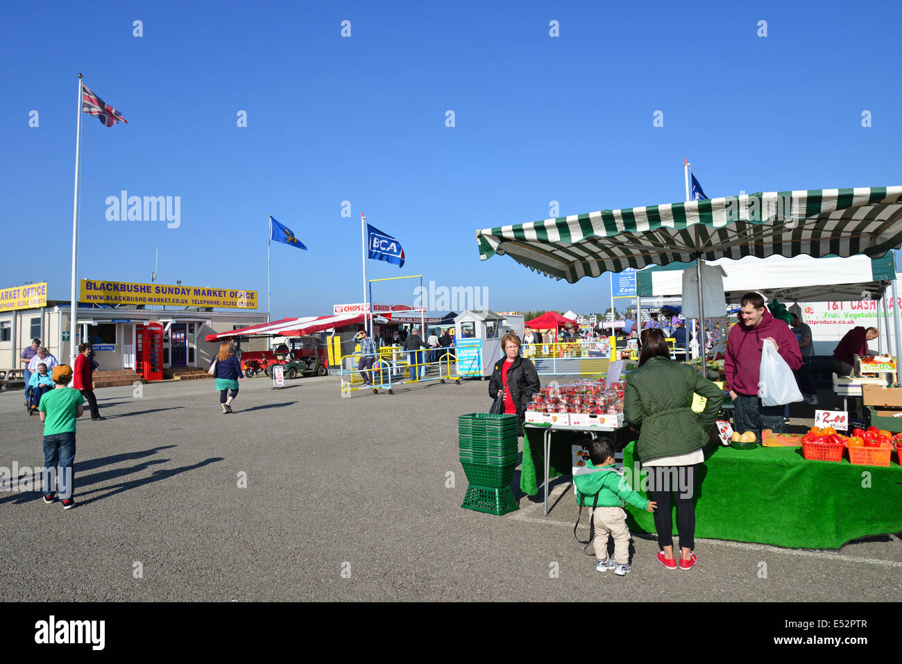 Ingresso Blackbushe mercato domenicale, fossa settica, Hampshire, Inghilterra, Regno Unito Foto Stock