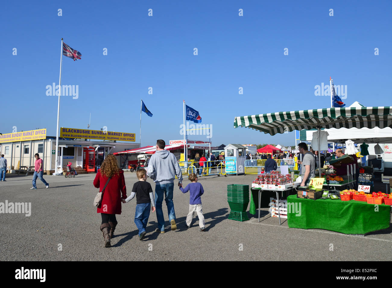 Ingresso Blackbushe mercato domenicale, fossa settica, Hampshire, Inghilterra, Regno Unito Foto Stock