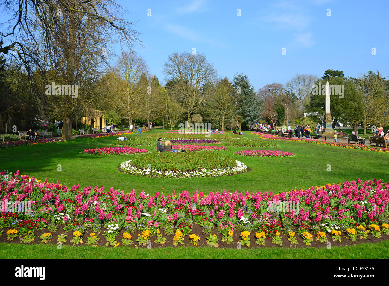 Giardini inferiori, Jephson Gardens, Royal Leamington Spa Warwickshire, Inghilterra, Regno Unito Foto Stock