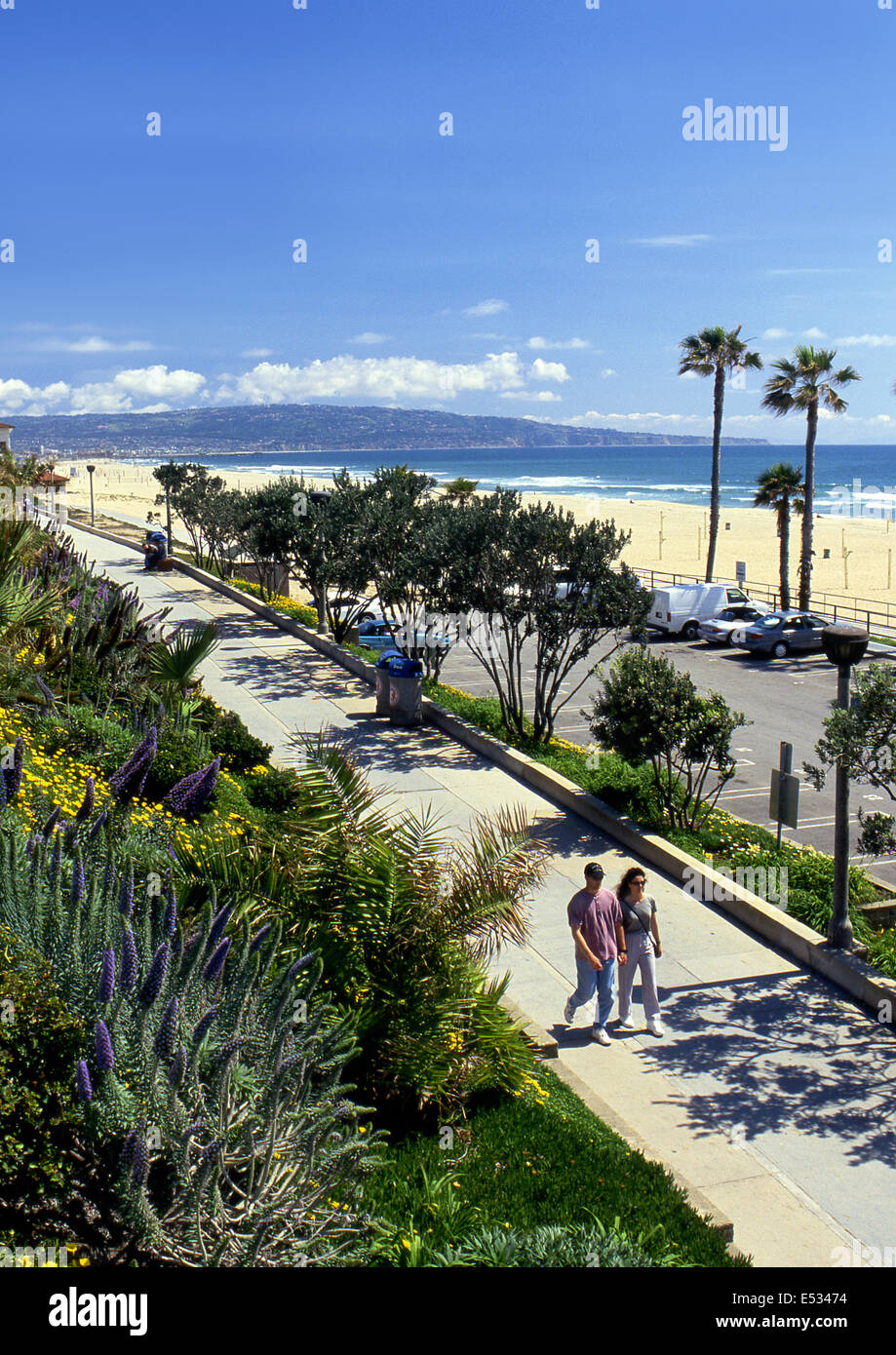 Manhattan Beach bike percorso con Palos Verdes Peninsula in background Foto Stock