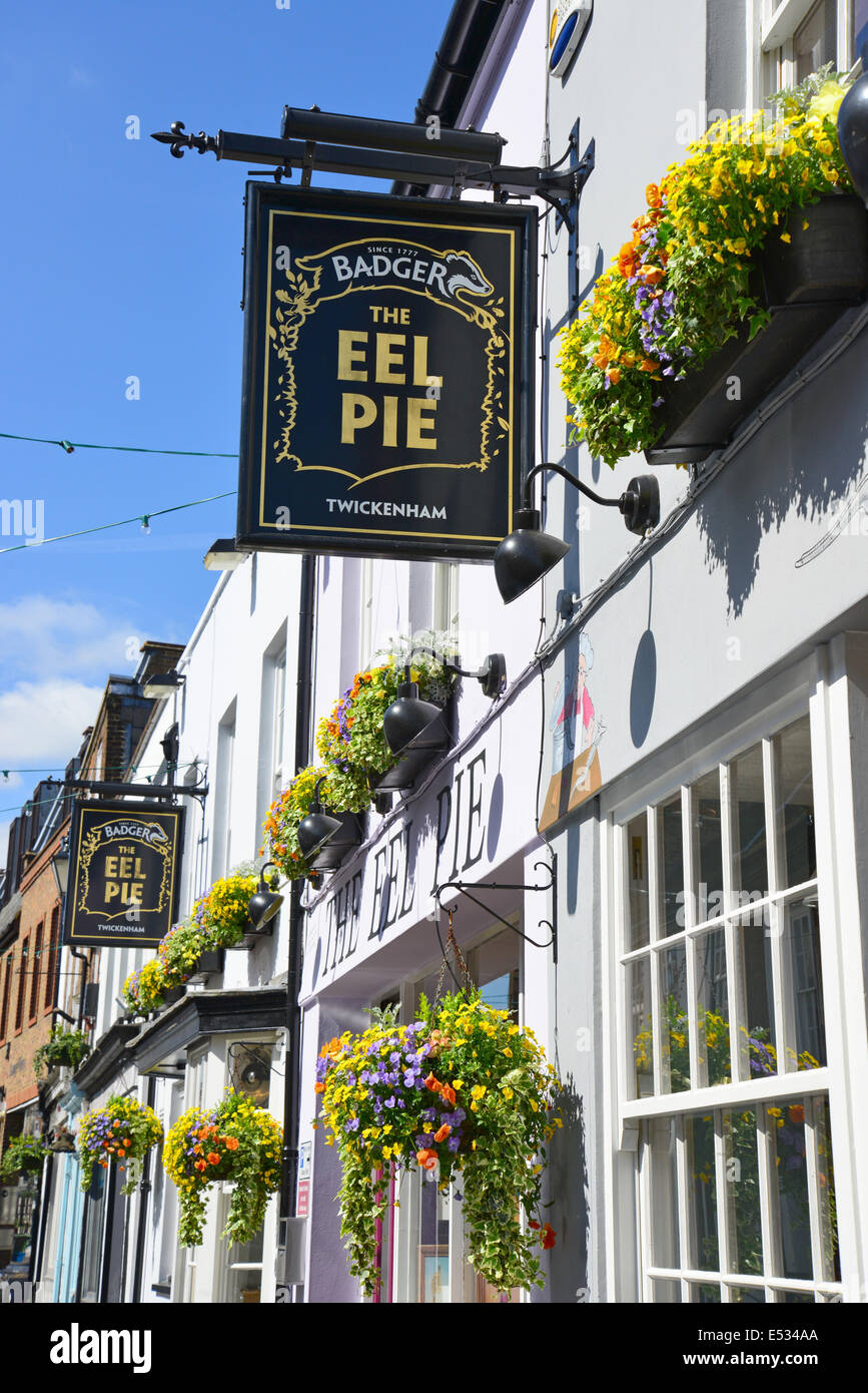 Torta di anguille Pub, Church Street, Twickenham, London Borough of Richmond upon Thames, Greater London, England, Regno Unito Foto Stock