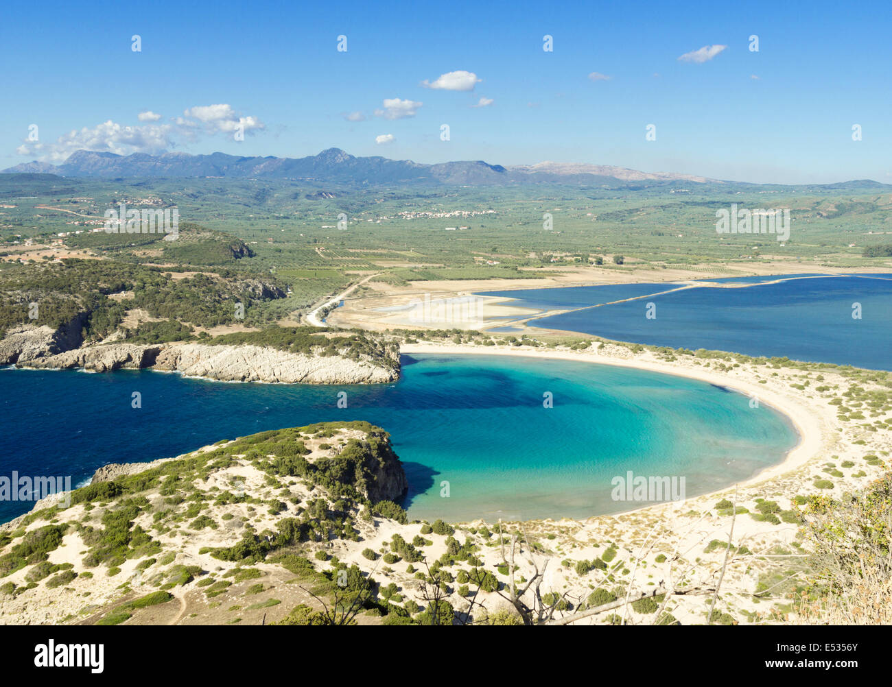 Voidokilia bay da un alto punto di vista. Messinia. Peloponneso. La Grecia Foto Stock